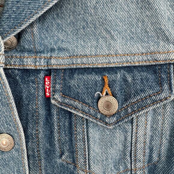 Levi's Multi Wash Denim Trucker Jean Jacket Women's XS Blue Light/Medium Wash - Picture 3 of 9